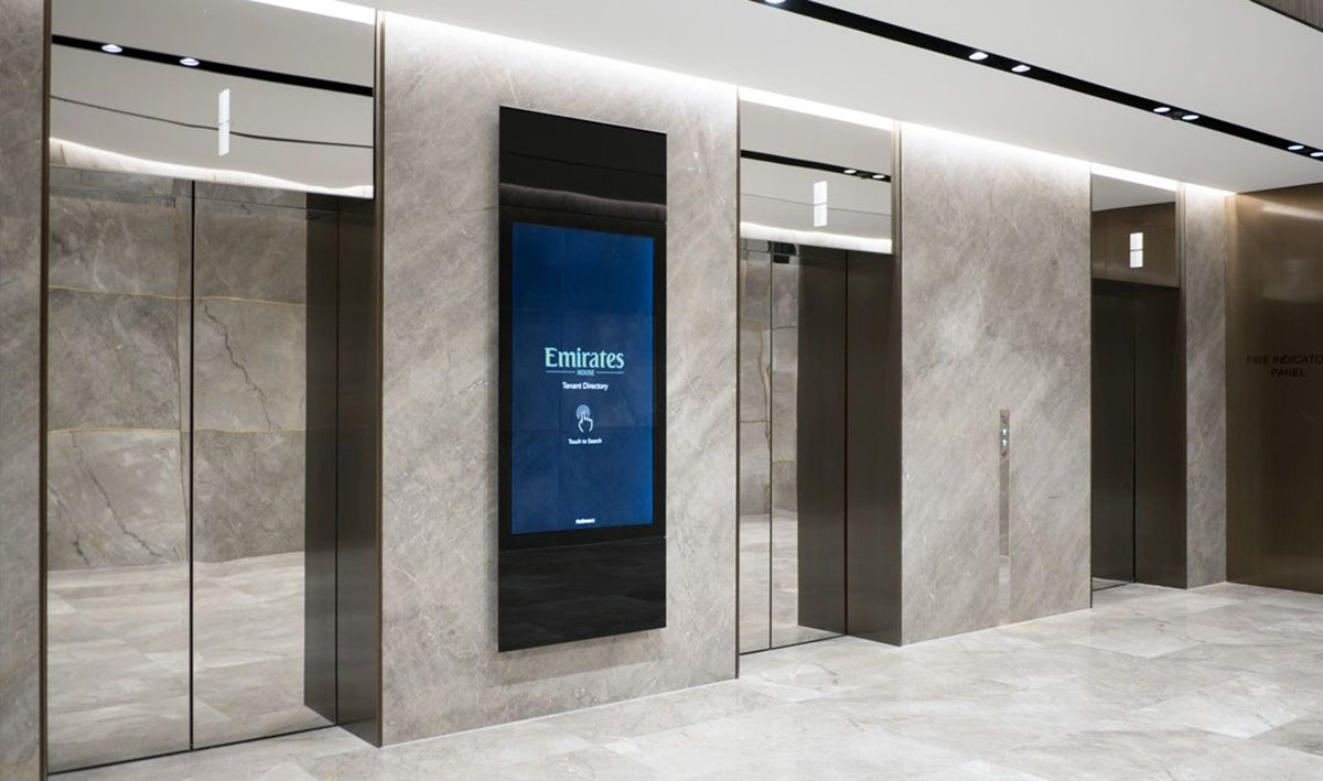 Elevator digital signage